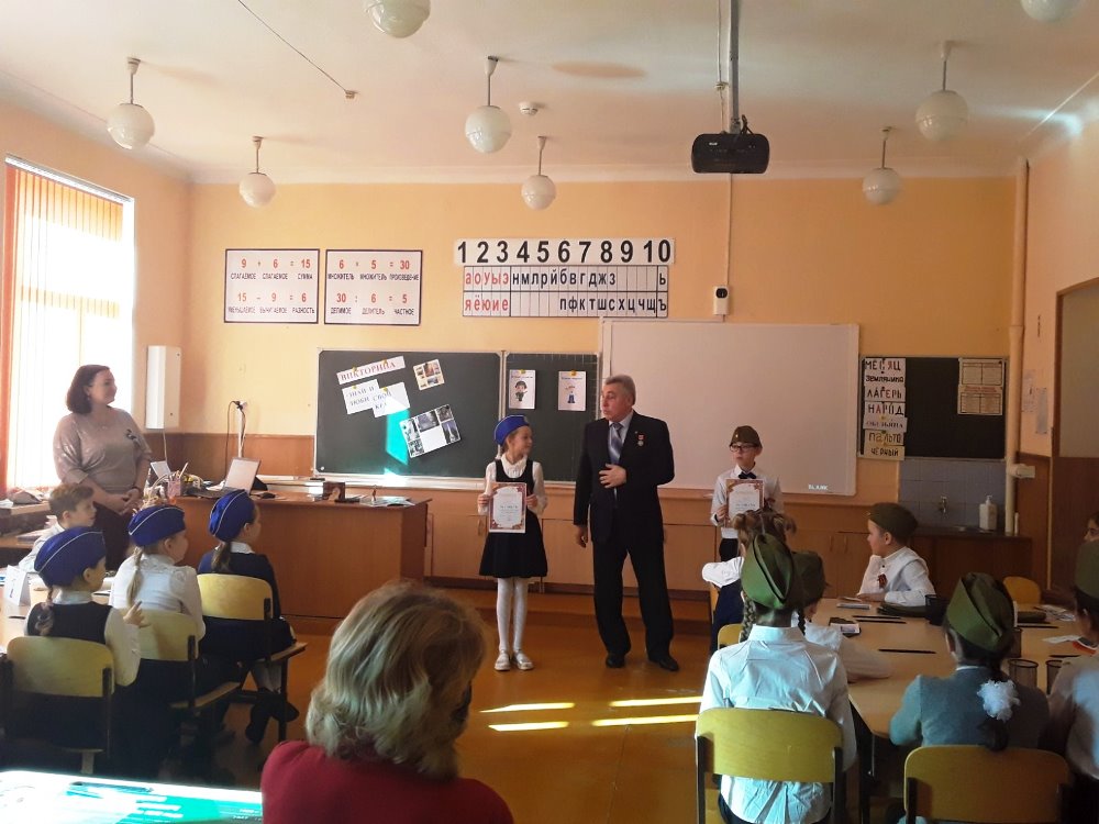 Опыт патриотического воспитания учащихся СОШ № 30 стал предметом обсуждения педагогов, курирующих вопросы воспитания в общеобразовательных учреждениях Севастополя 