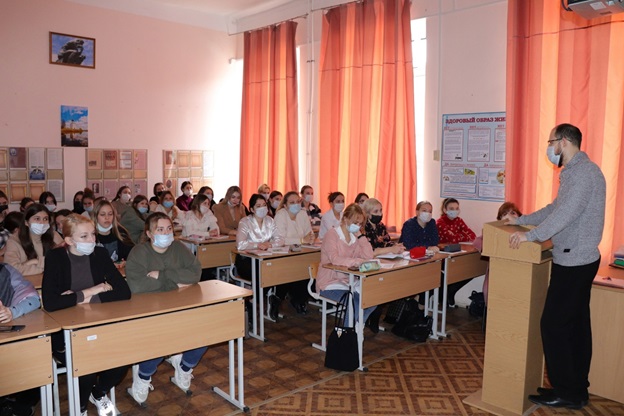 Студенты ГАОУ ПО ИРО приняли участие во Всероссийском открытом уроке истории «Моя страна»