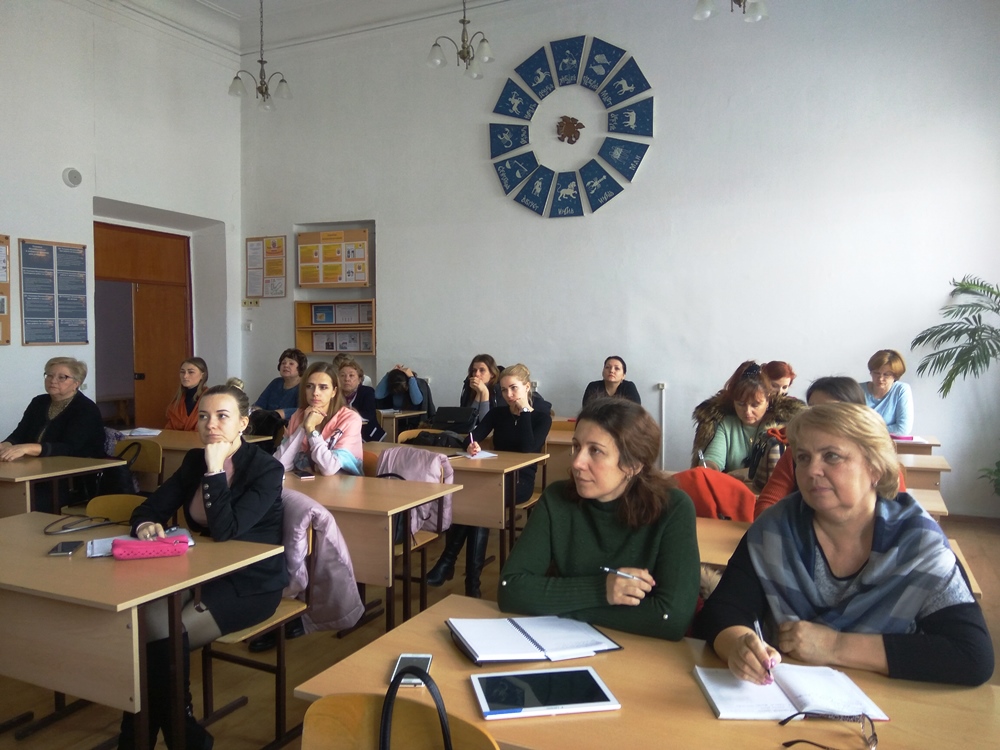 В общеобразовательных учреждениях Севастополя продолжается подготовка к изучению второго иностранного языка