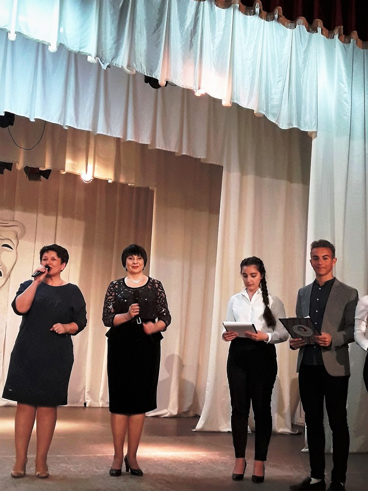 Состоялась церемония награждения победителей и призеров XIV городского фестиваля-конкурса детских театральных коллективов