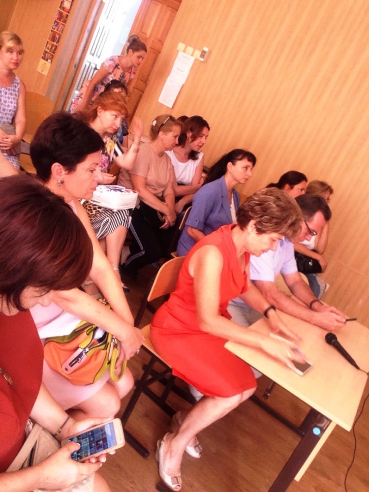 Родители обучающихся образовательных организаций города Севастополя приняли участие в VI Общероссийском  родительском собрании