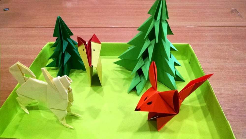 Учителя начальных классов и педагоги дополнительного образования окунулись в таинственный мир превращения бумаги – оригами 