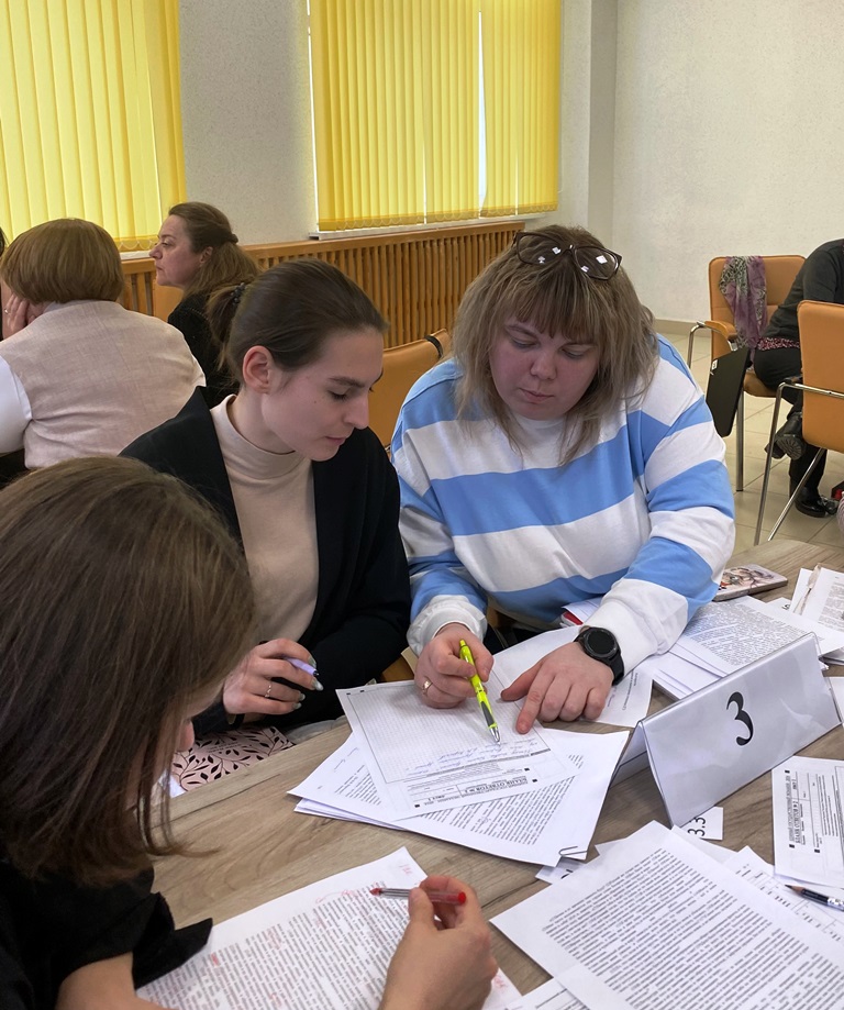 Учителя русского языка обменялись эффективными практиками подготовки учащихся к написанию сочинения в формате ЕГЭ
